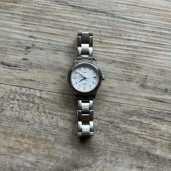 Vintage Timex Watch Small Dainty Women\'s White Face Silver Antique Old Money main image 7